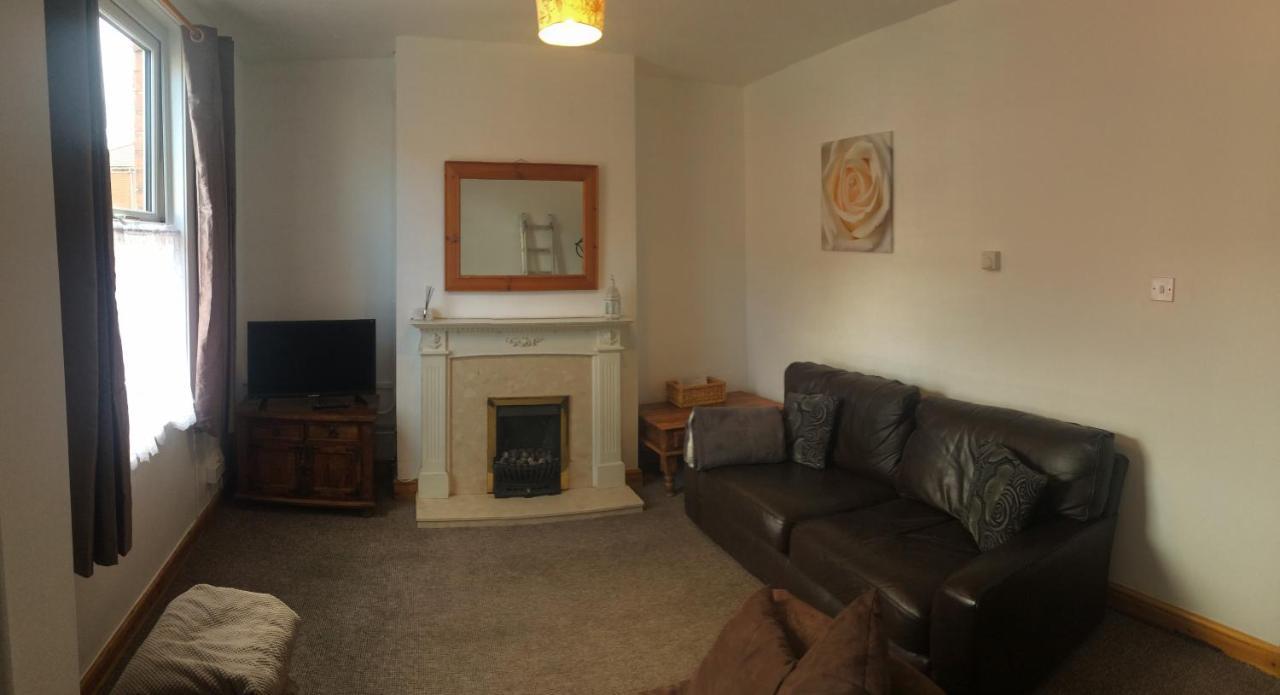 4 Bedroom House For Corporate Stays In Kettering Exterior foto
