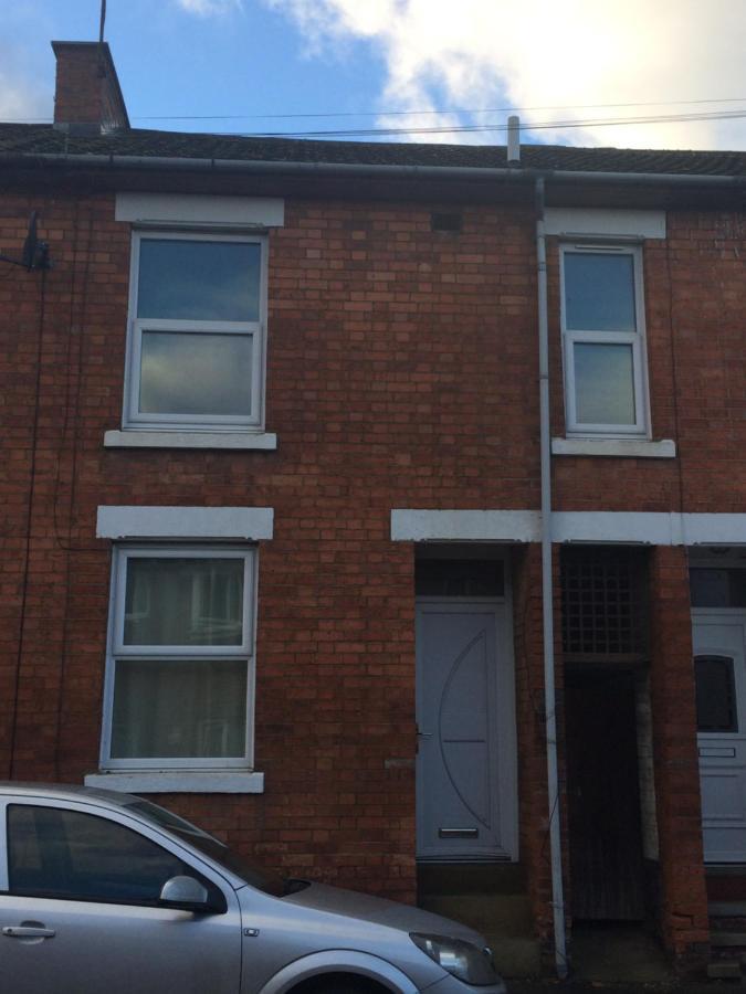 4 Bedroom House For Corporate Stays In Kettering Exterior foto